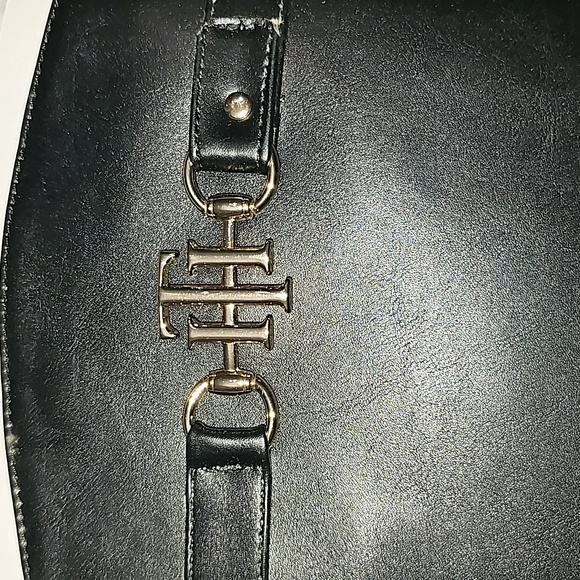 Tommy Hilfiger boots Twinezy faux leather black gold initials sz 7.5 NWT - Picture 2 of 10